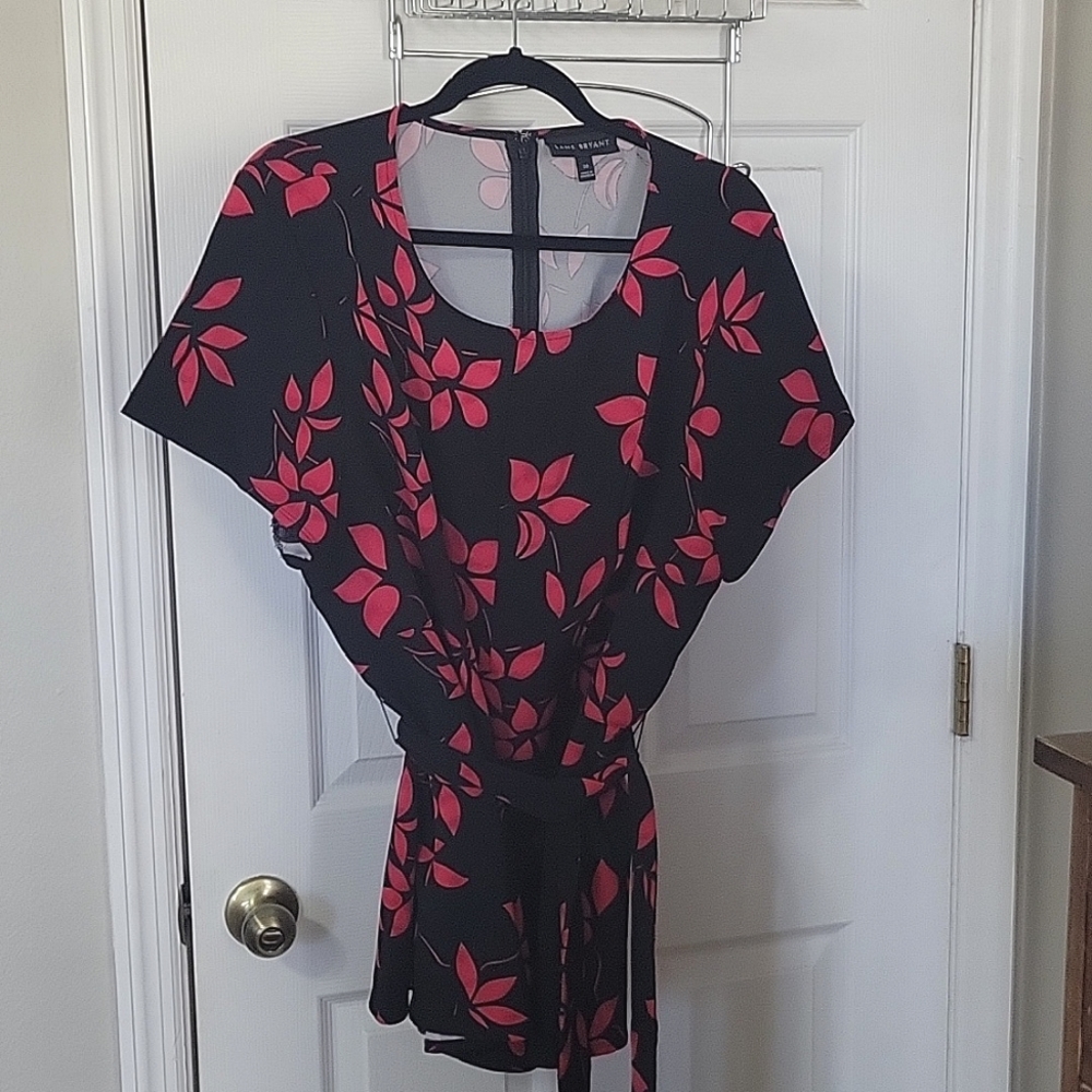 Lane Bryan Lena Top, size 20, black and bright pink